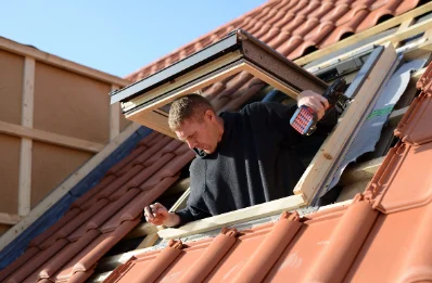 Pose de fenêtres de toit Velux à Aigaliers